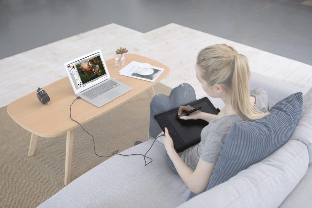 RT & Follow to Win Graphics Tablet, Raffle on Twitter